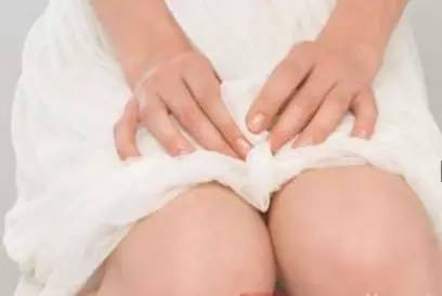 女人夏天使用卫生巾易过敏，8个妙招防过敏！