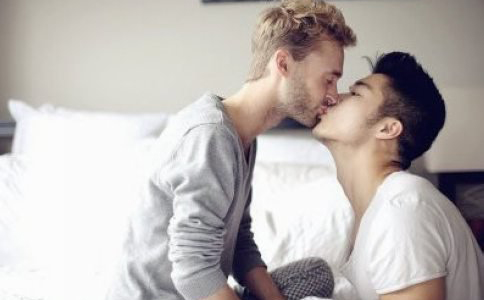 男同性恋第一次做爱扩肛怎么做