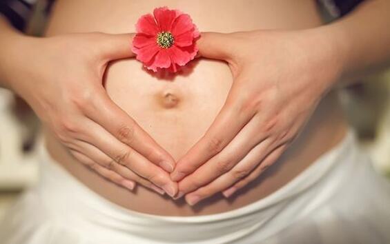孕妇尿里撒盐可以看出生男生女吗？
