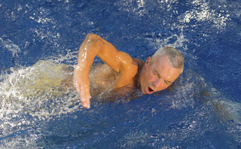 伊悦两性健康网男人游泳有什么好处
