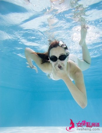 夏日游泳消暑 美眉注意5点避免感染妇科病