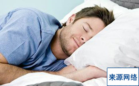 怎样的睡姿会影响附睾炎？