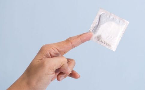 伊悦两性健康网 避孕套会降低性快感吗