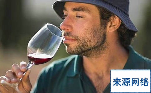 男人喝葡萄酒能提升性能力 性食疗