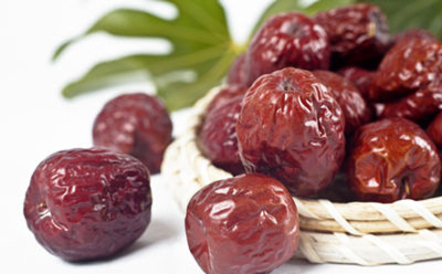 女性生理期饮食：月经期可以吃红枣吗？